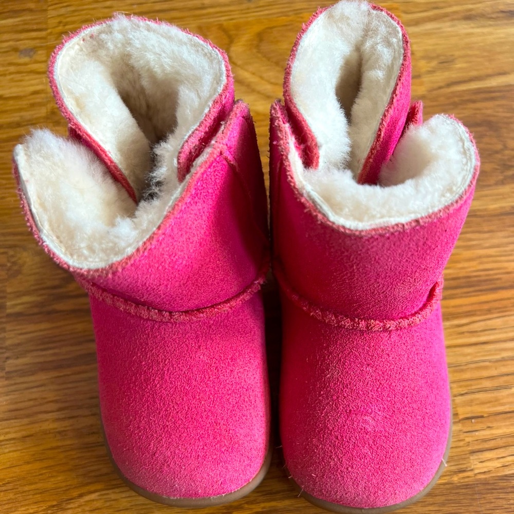 Pink UGG boots Toddler Size 4/5